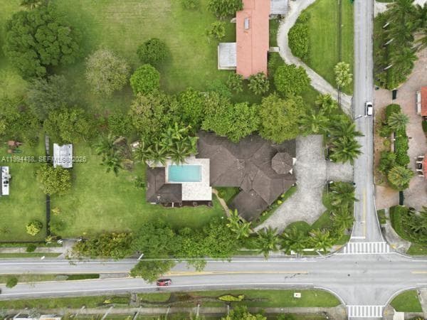 6200 SW 97th Ave, Miami FL 33173 — 7