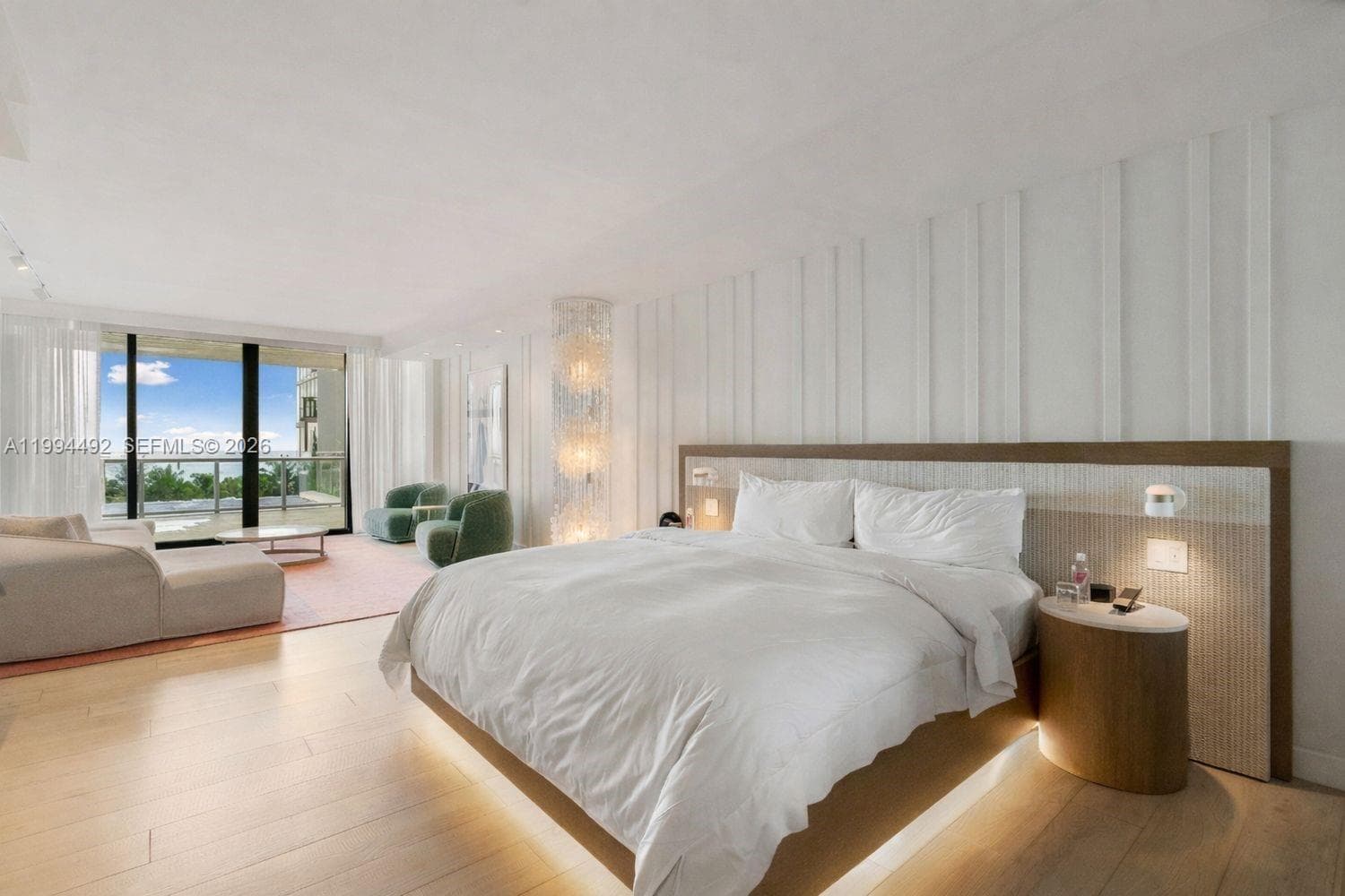 2201 Collins Ave # 532, Miami Beach FL 33139 — 2