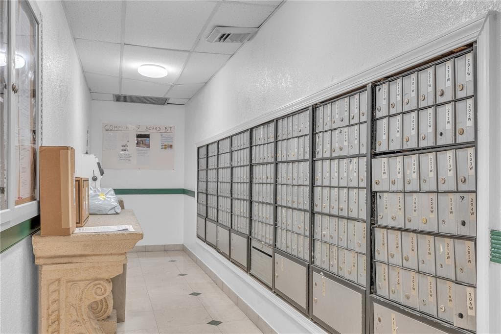 1301 NE Miami Gardens Drive # 514w, Miami FL 33179 — 17