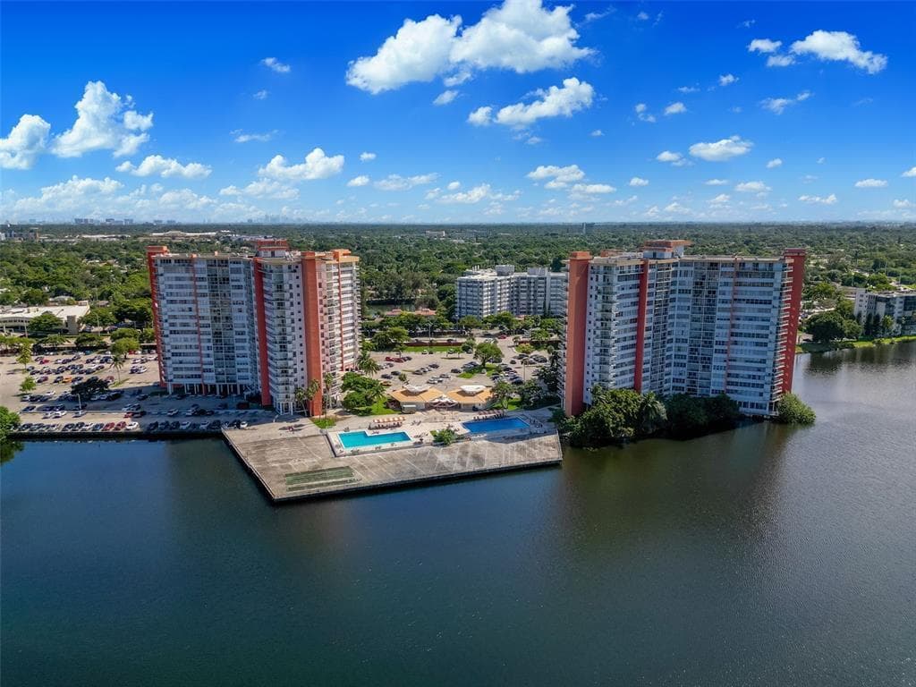 1301 NE Miami Gardens Drive # 514w, Miami FL 33179 — 14