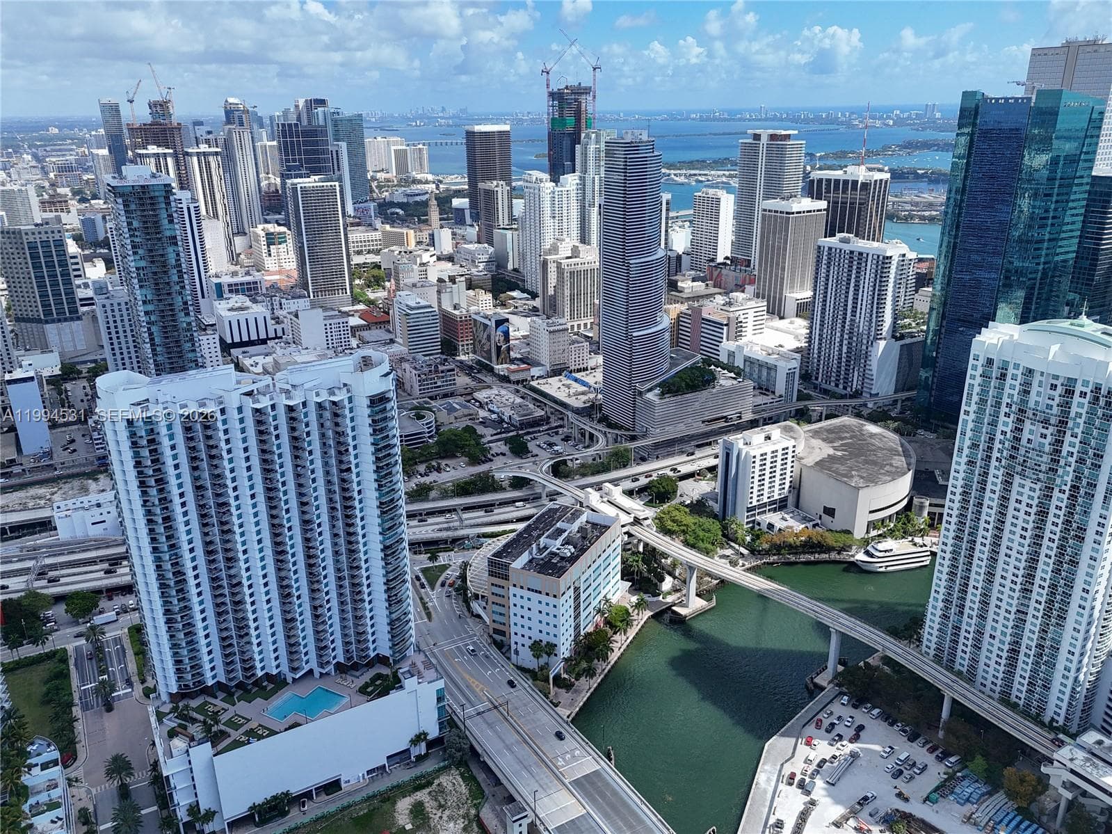 350 S Miami Ave # 4110, Miami FL 33130 — 41