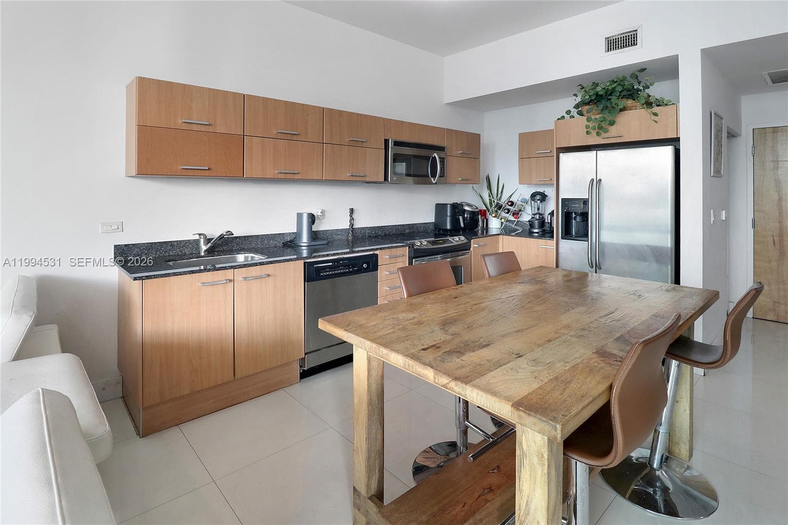 350 S Miami Ave # 4110, Miami FL 33130 — 15