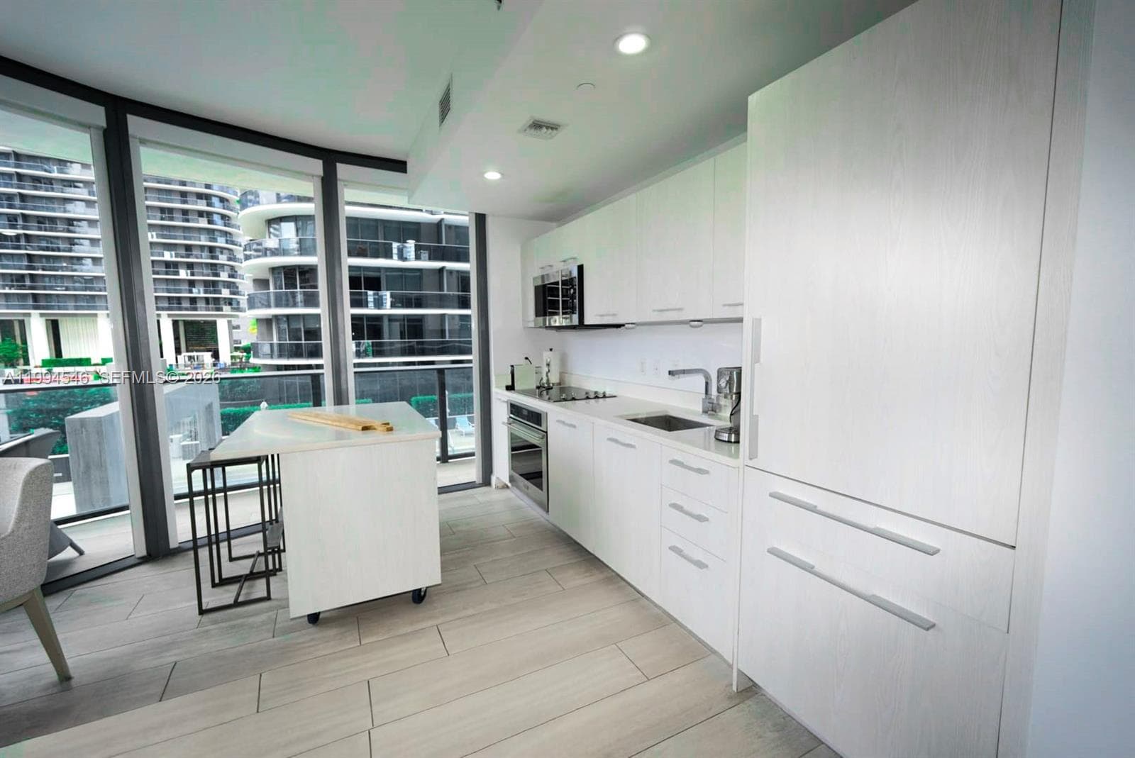 55 SW 9th St # 1001, Miami FL 33130 — 14