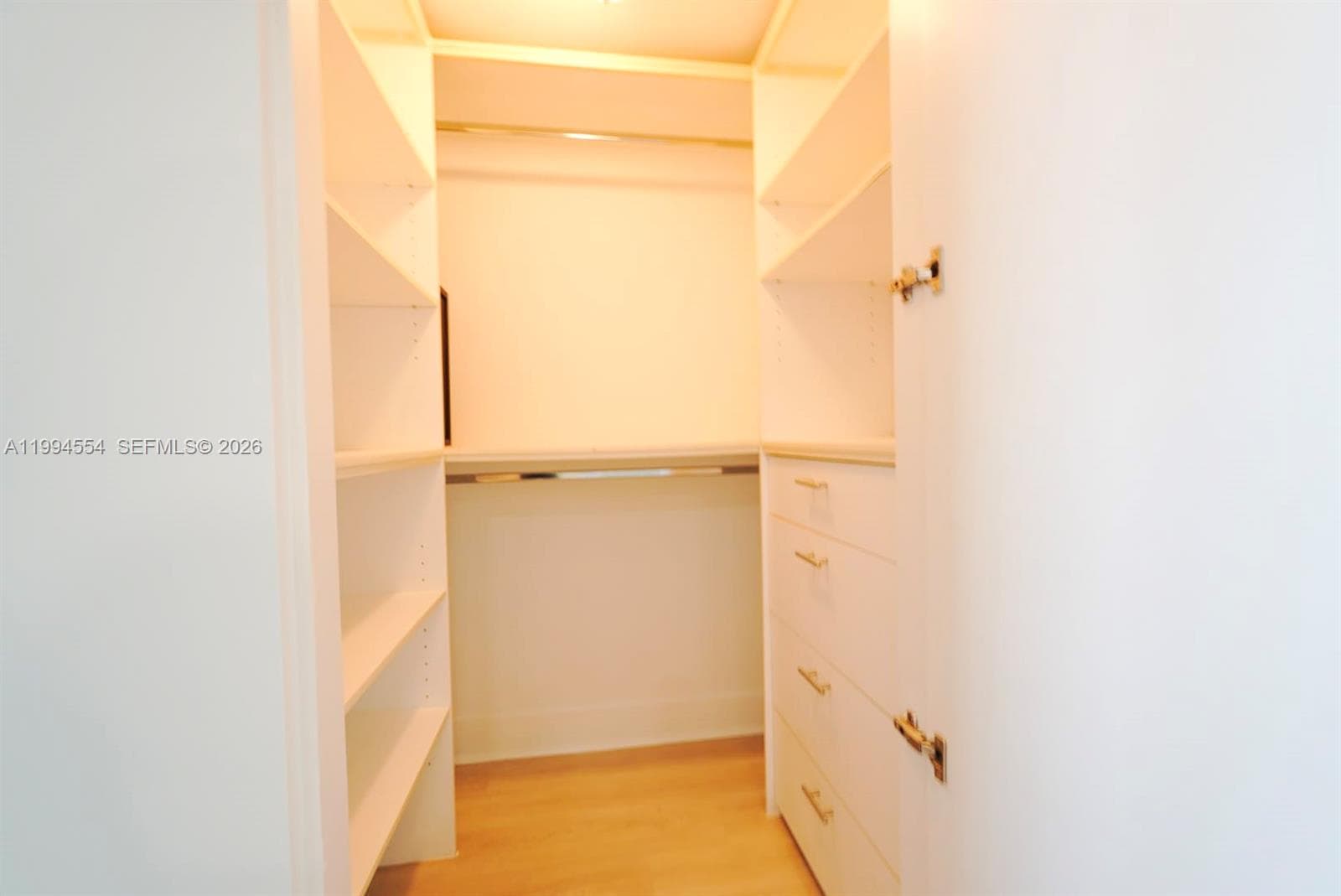 325 S Biscayne Blvd # 3314, Miami FL 33131 — 13