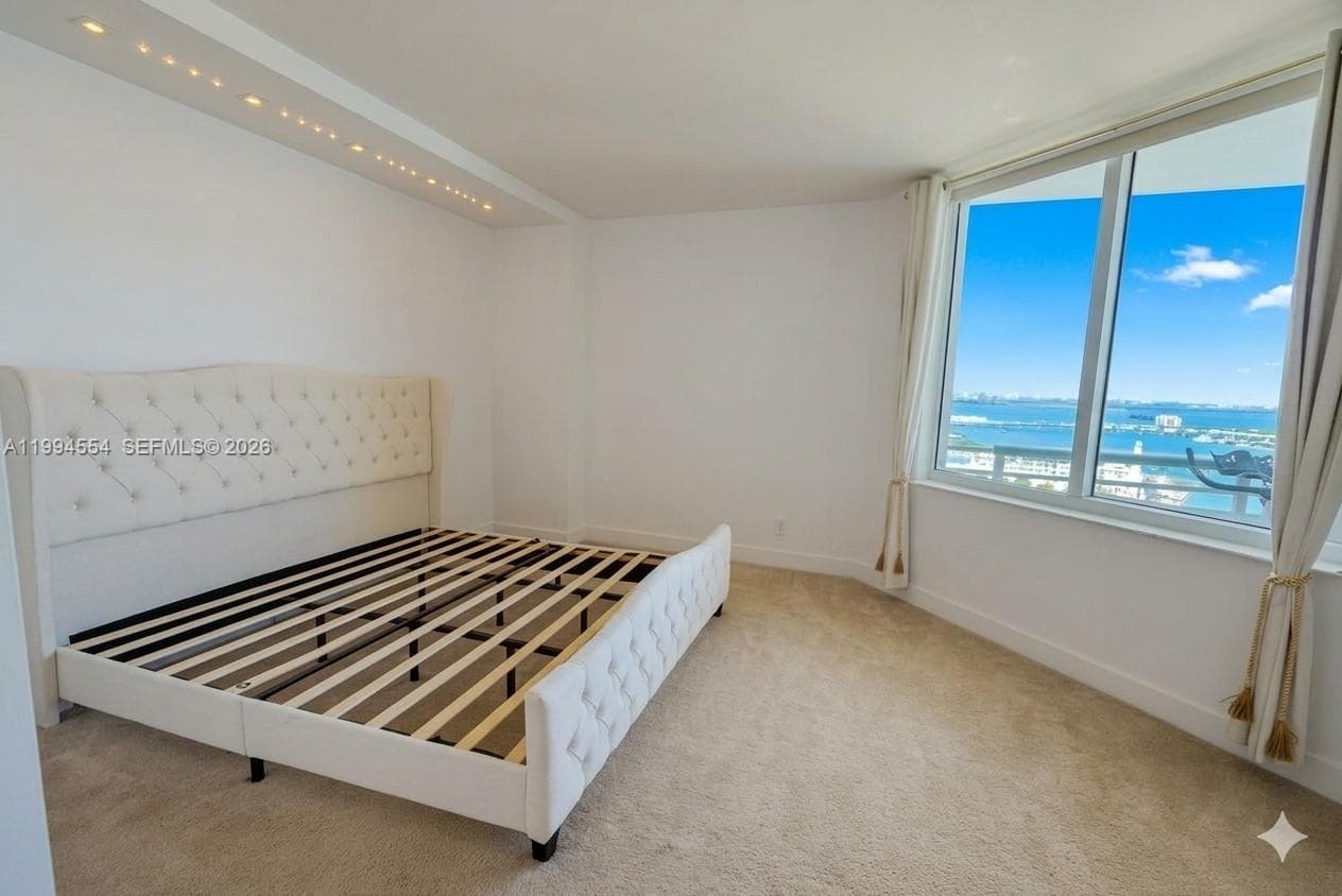 325 S Biscayne Blvd # 3314, Miami FL 33131 — 12