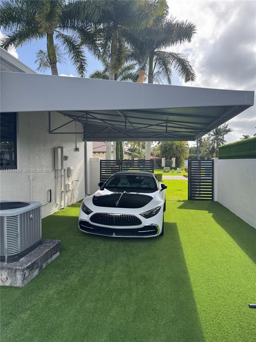 2600 SW 128th Ct, Miami FL 33175 — 48