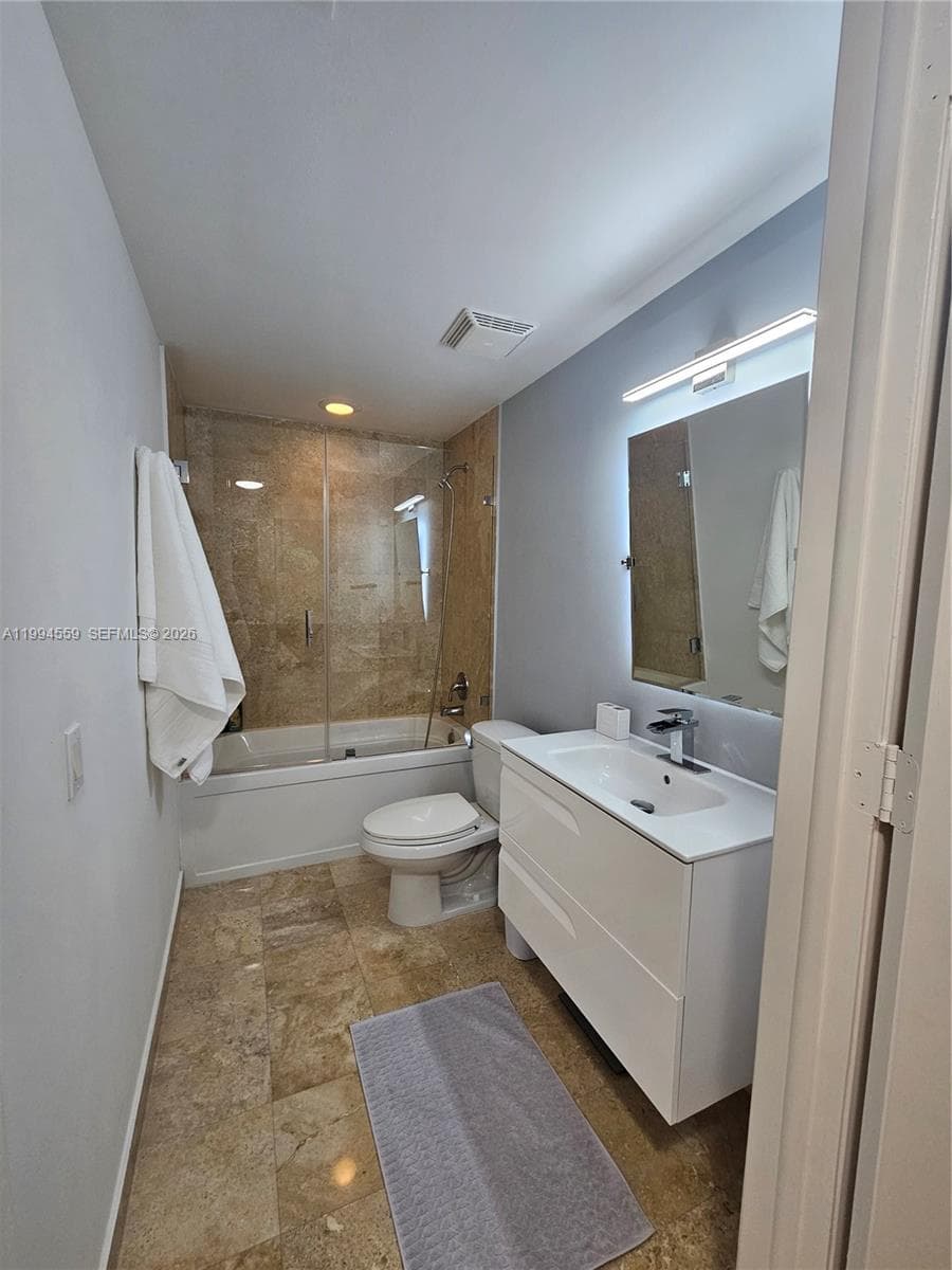 350 S Miami Ave # 2714, Miami FL 33130 — 46