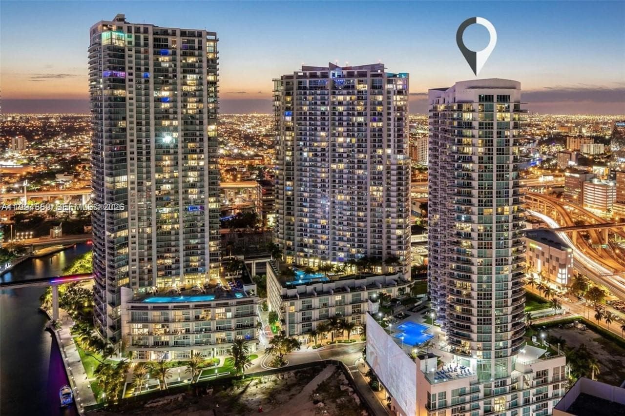 350 S Miami Ave # 2714, Miami FL 33130 — 3