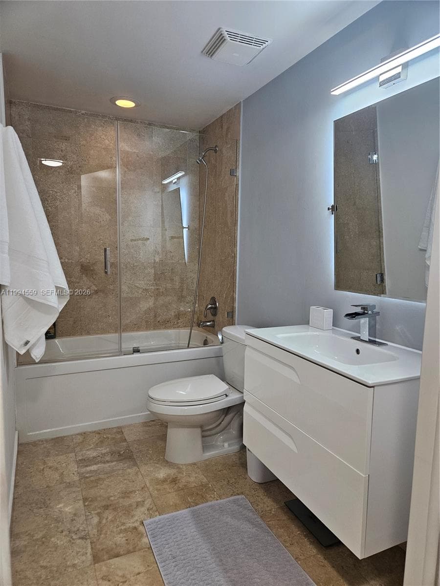 350 S Miami Ave # 2714, Miami FL 33130 — 28