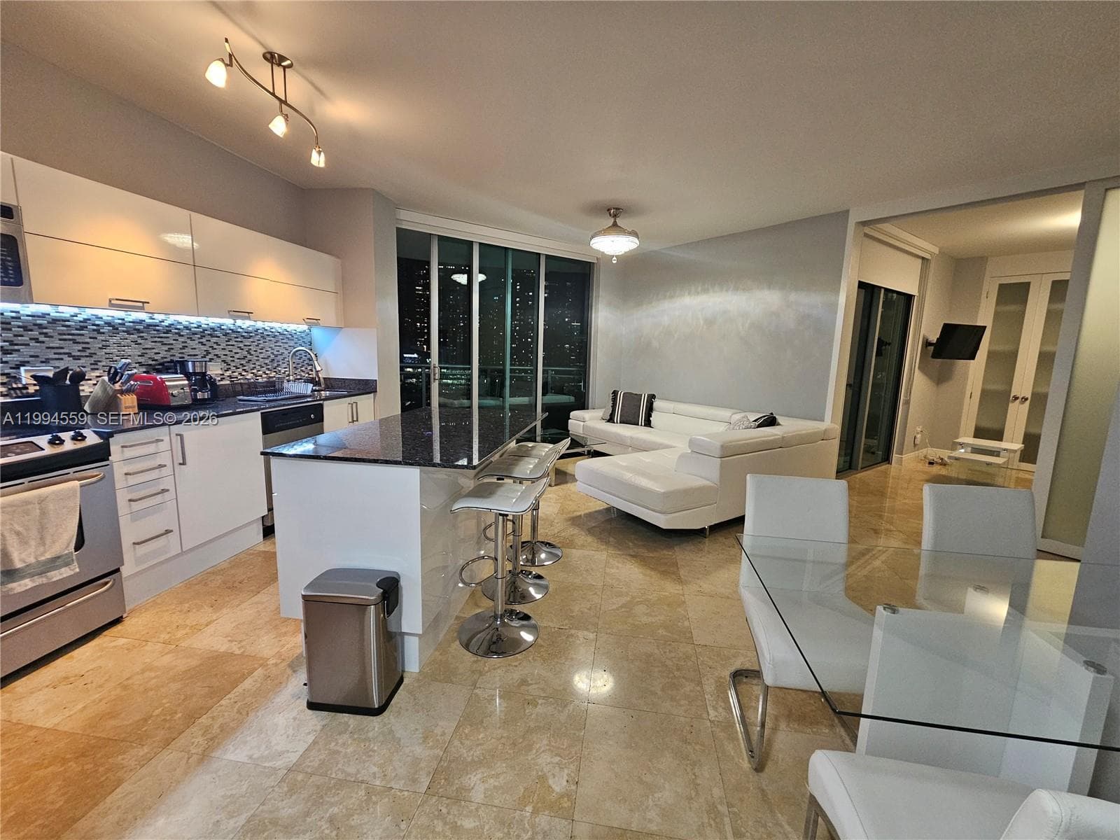 350 S Miami Ave # 2714, Miami FL 33130 — 24