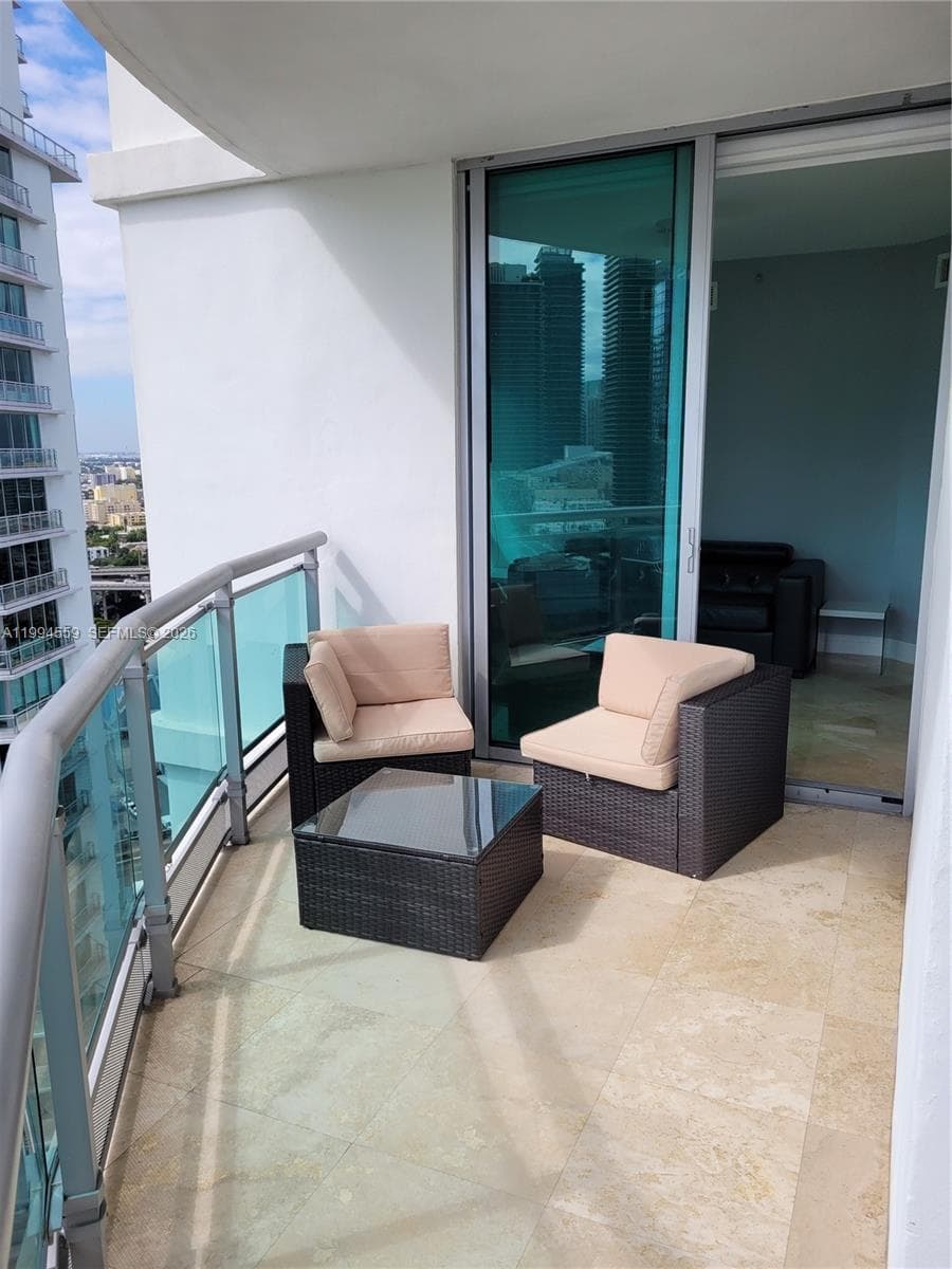 350 S Miami Ave # 2714, Miami FL 33130 — 41