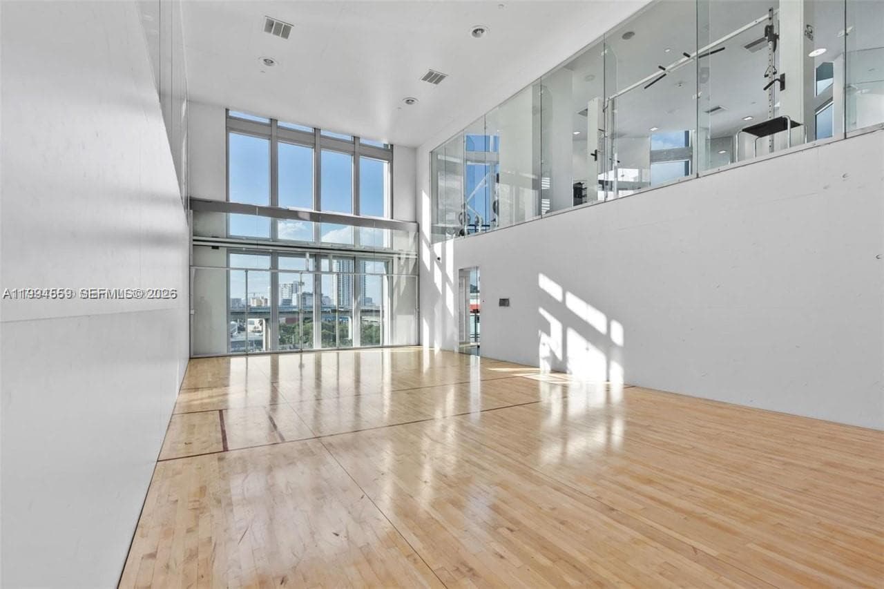 350 S Miami Ave # 2714, Miami FL 33130 — 15