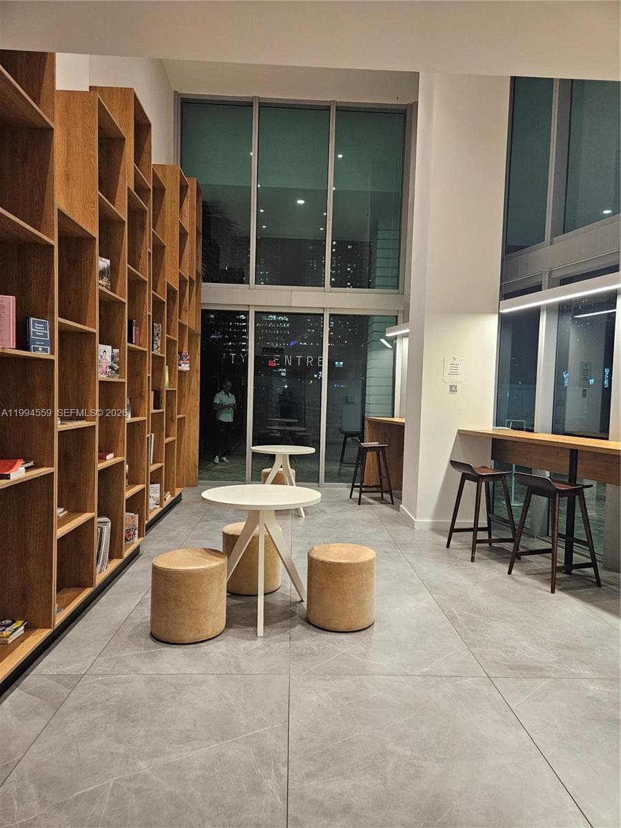 350 S Miami Ave # 2714, Miami FL 33130 — 19
