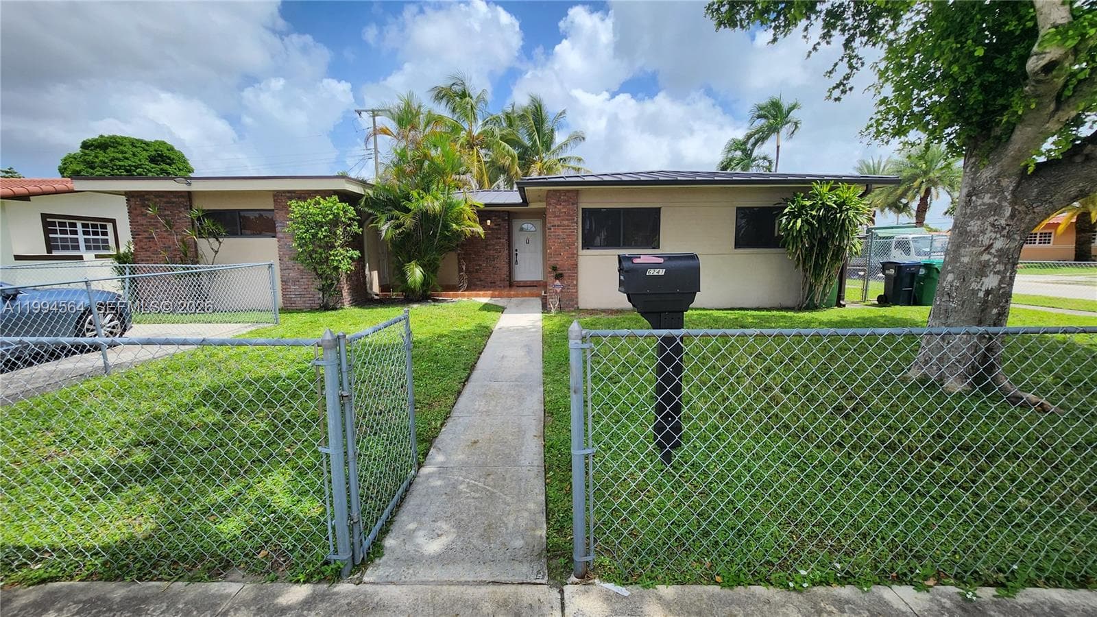 6241 NW 110th St, Hialeah FL 33012 — 1