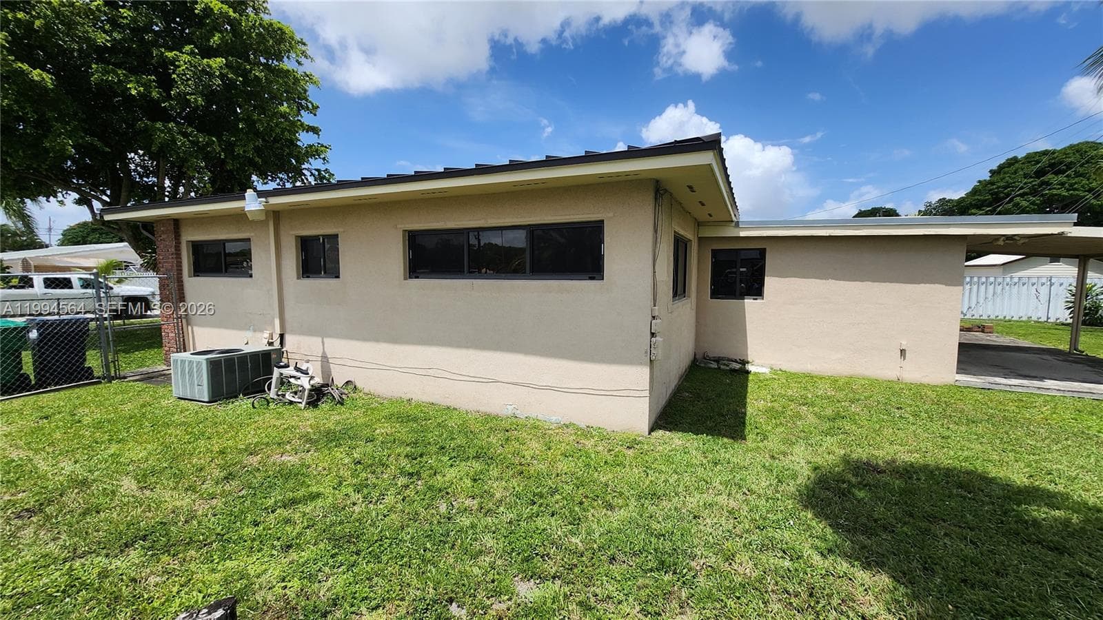 6241 NW 110th St, Hialeah FL 33012 — 19