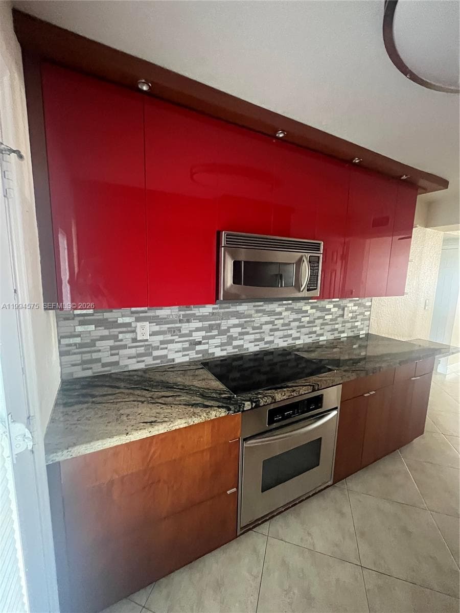 3923 NE 166th St # 106, North Miami Beach FL 33160 — 15