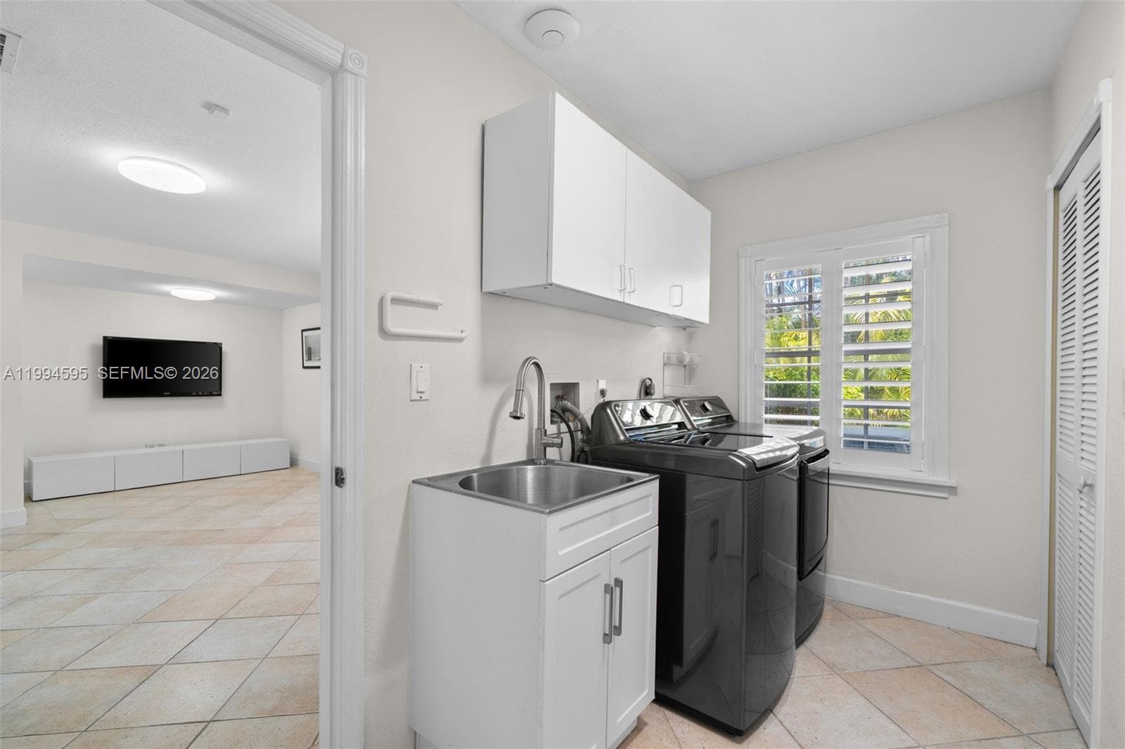 6801 SW 126th Ter, Pinecrest FL 33156 — 24