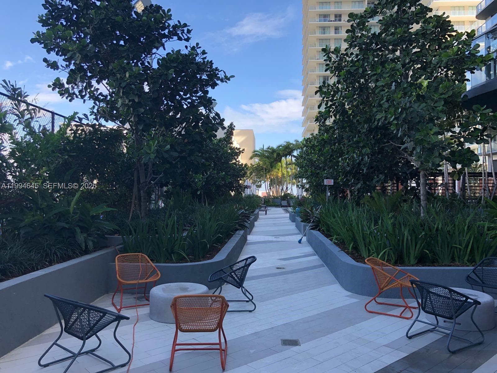 121 NE 34th St # 1207, Miami FL 33137 — 16