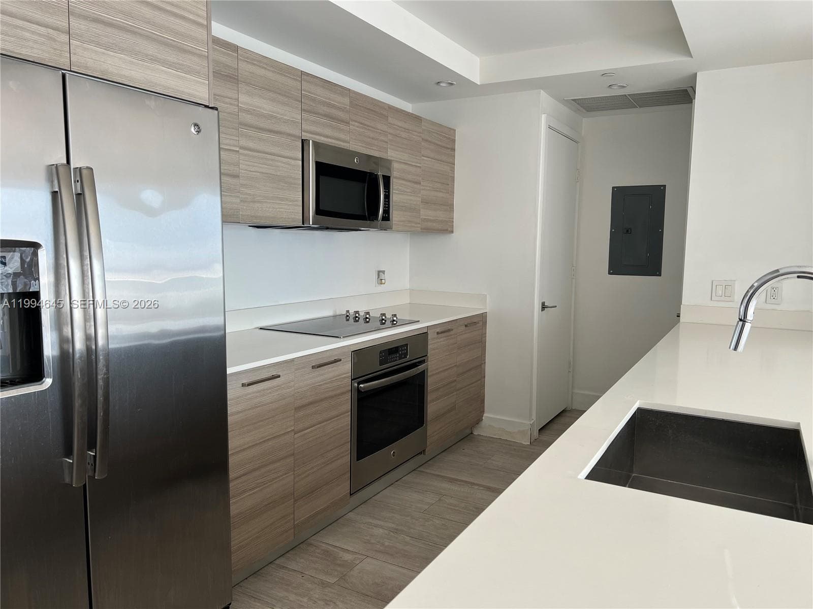 121 NE 34th St # 1207, Miami FL 33137 — 1