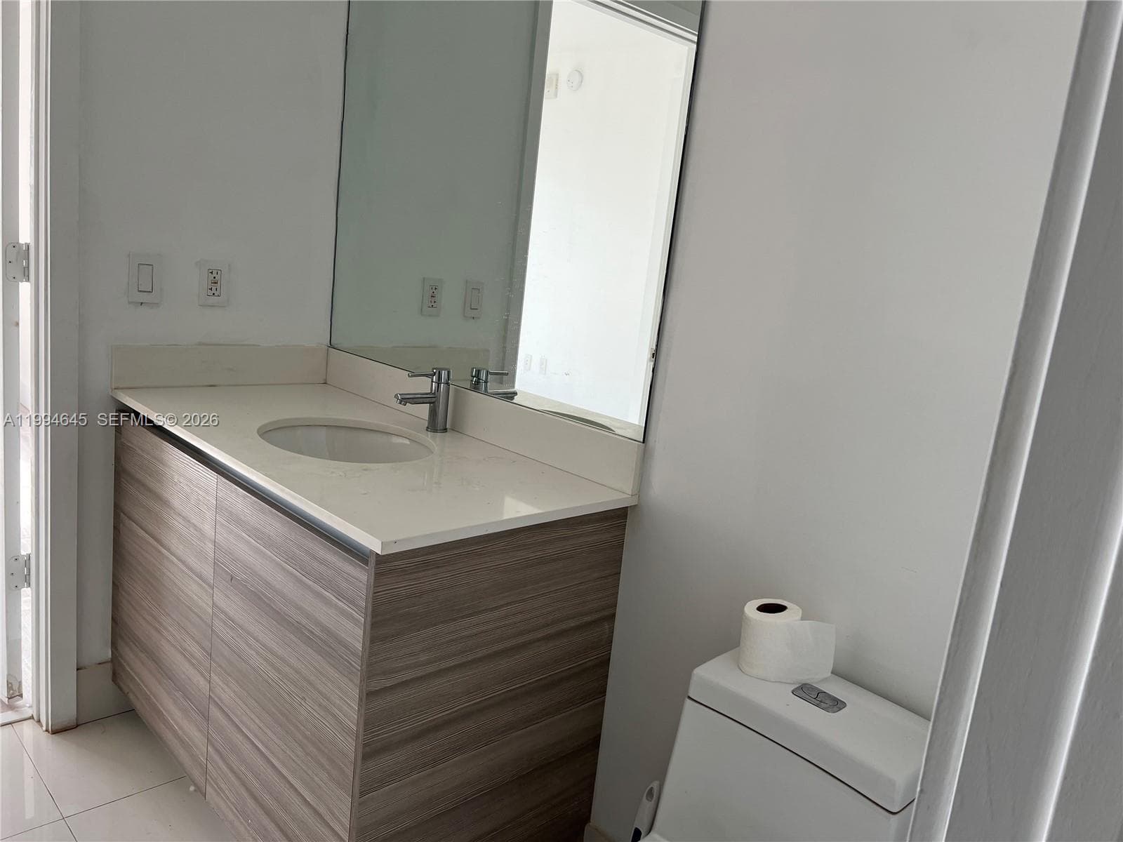 121 NE 34th St # 1207, Miami FL 33137 — 28
