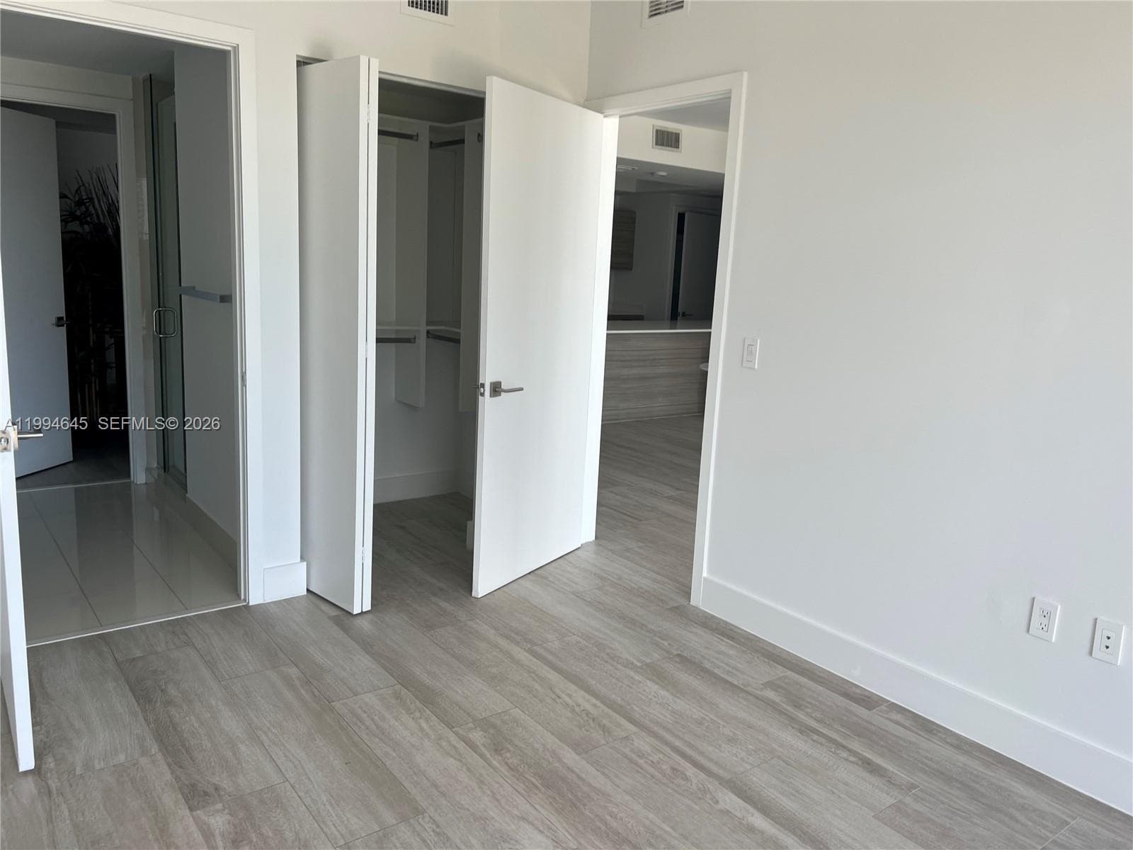 121 NE 34th St # 1207, Miami FL 33137 — 34