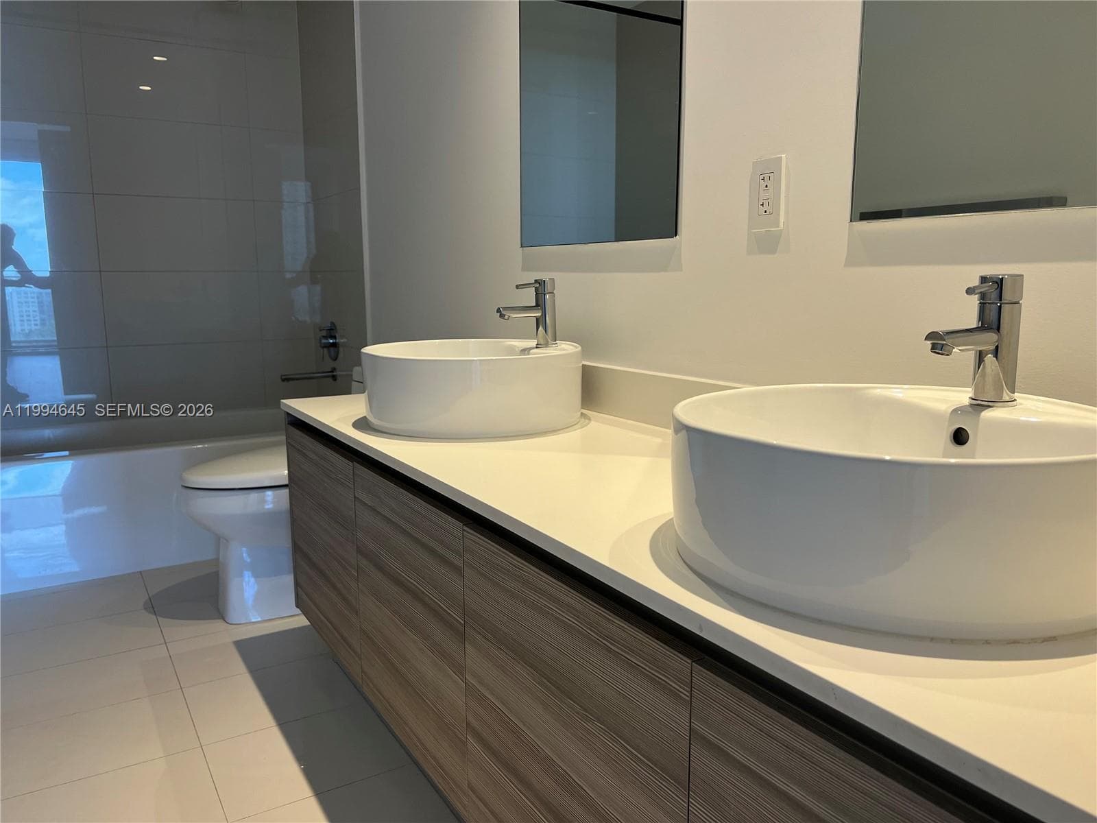121 NE 34th St # 1207, Miami FL 33137 — 38
