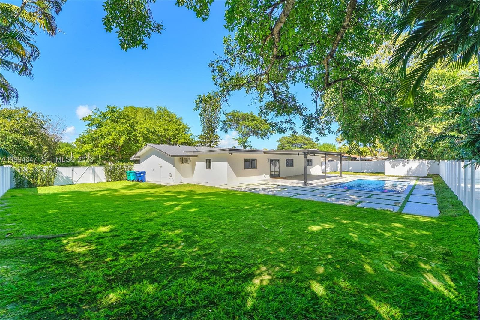 8820 SW 182nd Ter, Palmetto Bay FL 33157 — 19