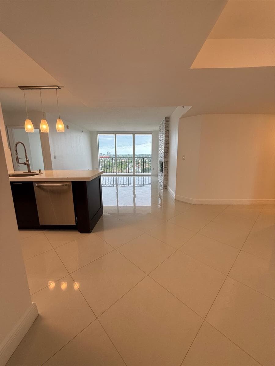 3232 Coral Way # 1601, Miami FL 33145 — 4