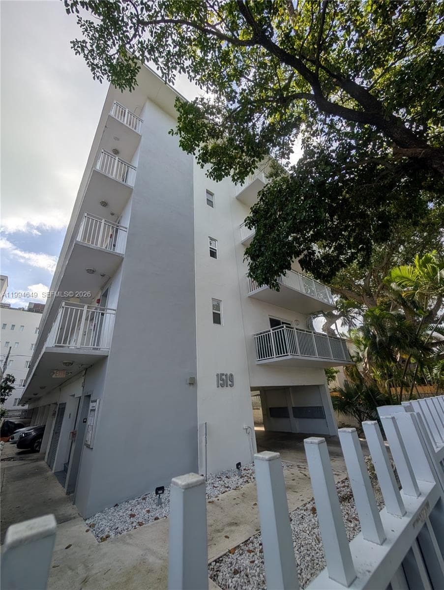 1519 Drexel Ave # 200, Miami Beach FL 33139 — 18
