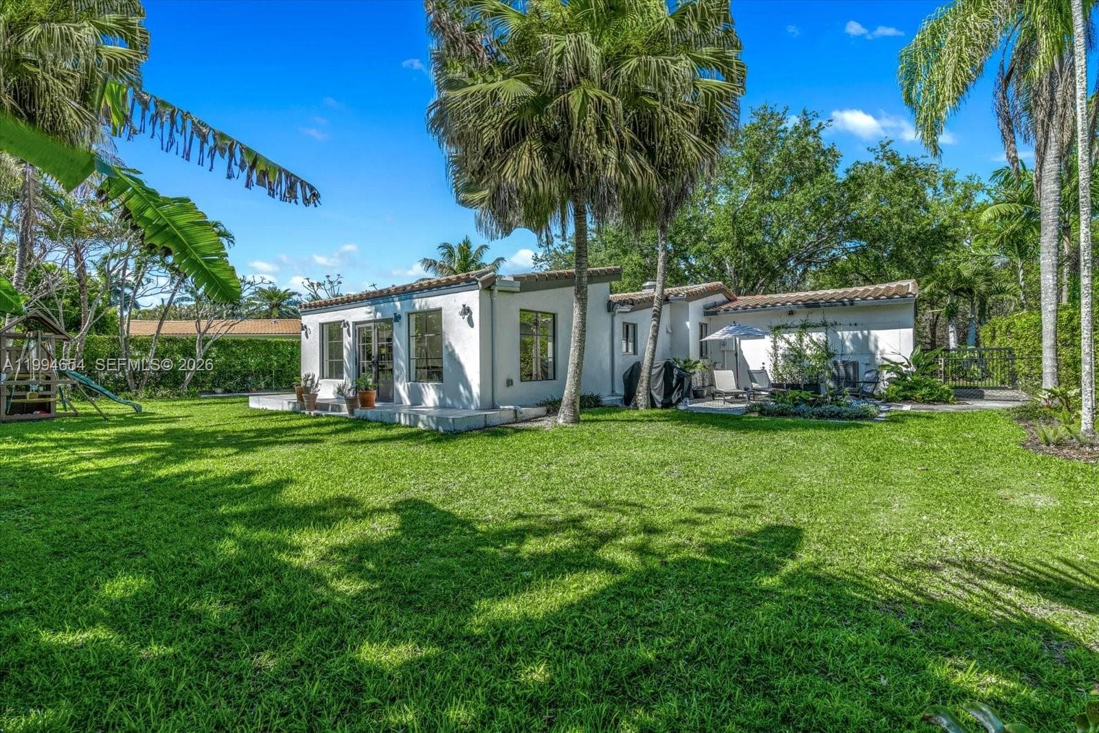 5943 SW 65th Ave, South Miami FL 33143 — 23
