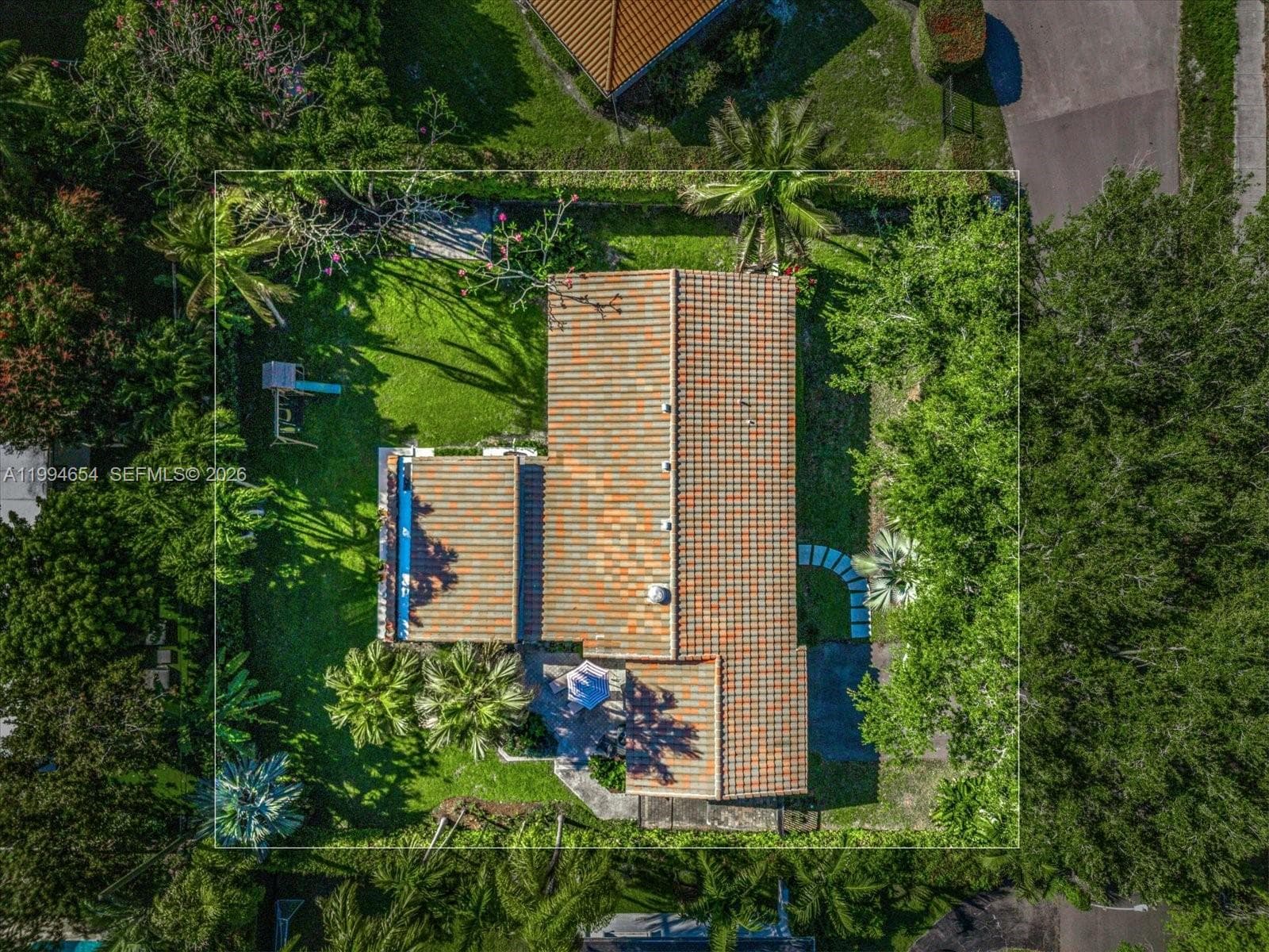 5943 SW 65th Ave, South Miami FL 33143 — 28