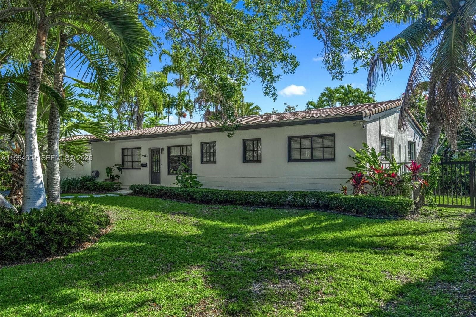 5943 SW 65th Ave, South Miami FL 33143 — 31