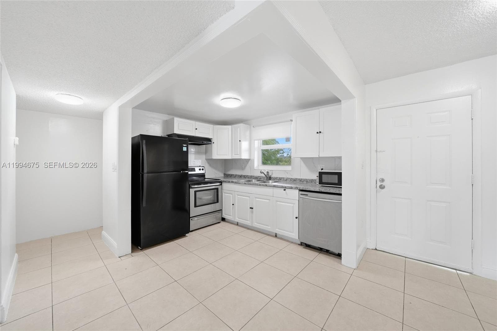 9375 Fontainebleau Blvd # L301, Miami FL 33172 — 6