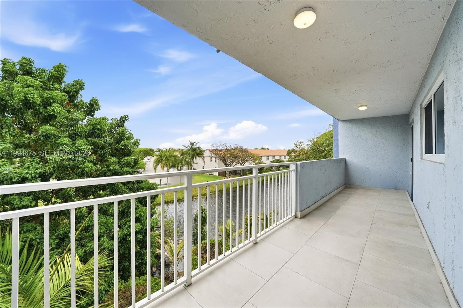 9375 Fontainebleau Blvd # L301, Miami FL 33172 — 16