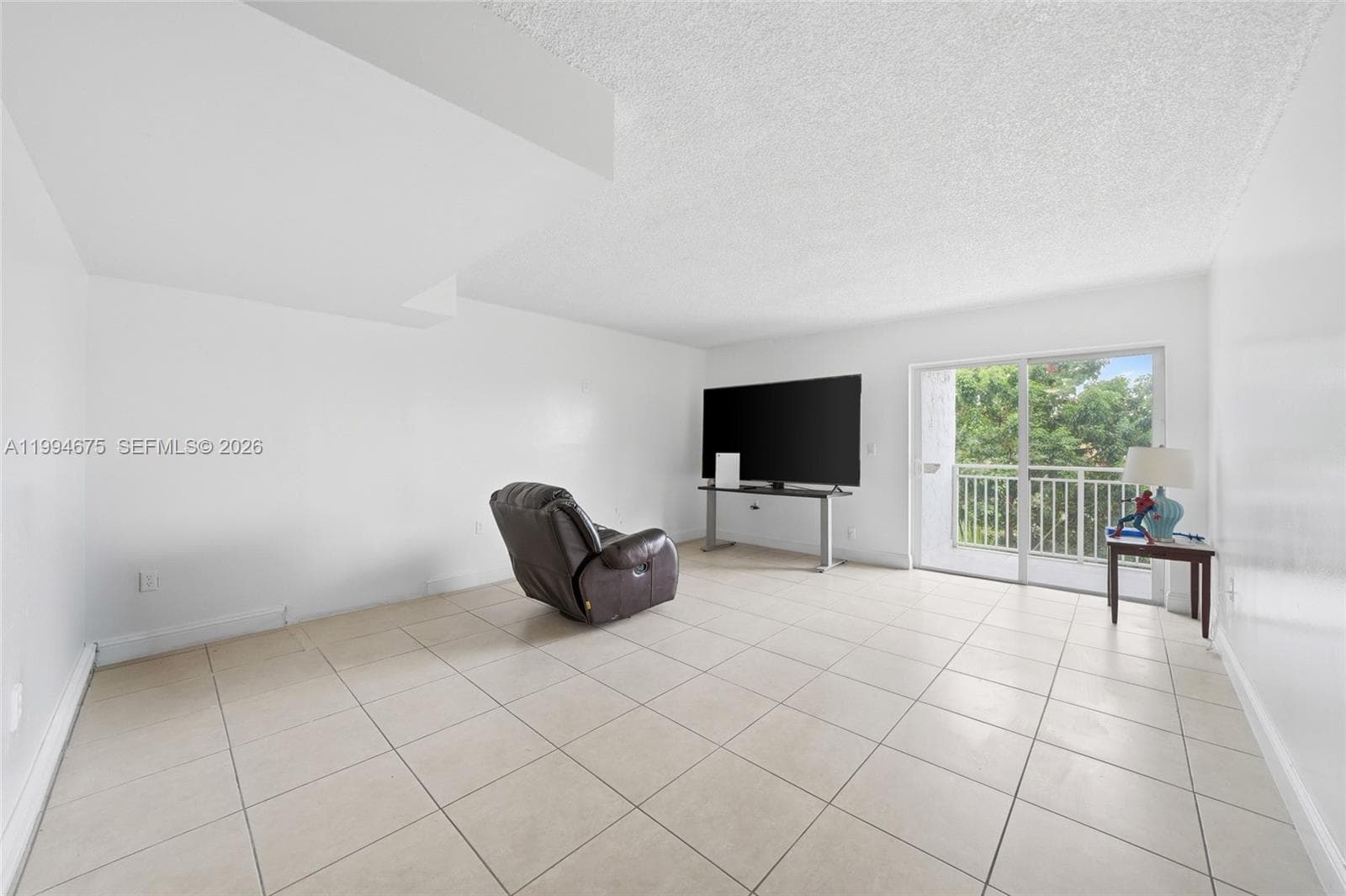 9375 Fontainebleau Blvd # L301, Miami FL 33172 — 3