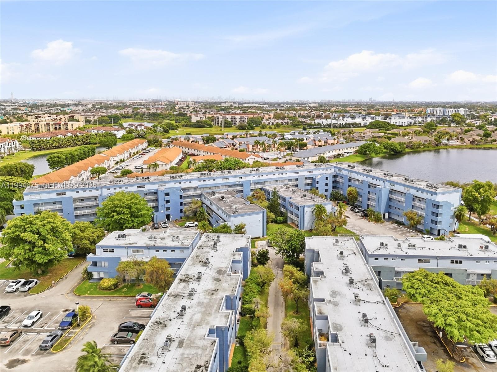 9375 Fontainebleau Blvd # L301, Miami FL 33172 — 18