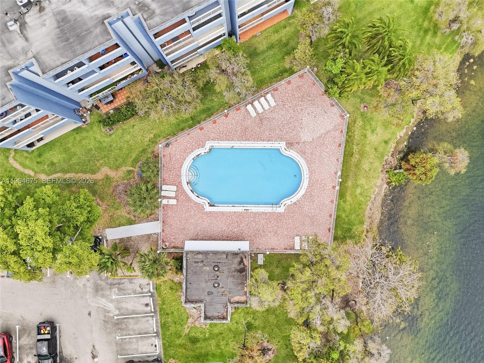 9375 Fontainebleau Blvd # L301, Miami FL 33172 — 19