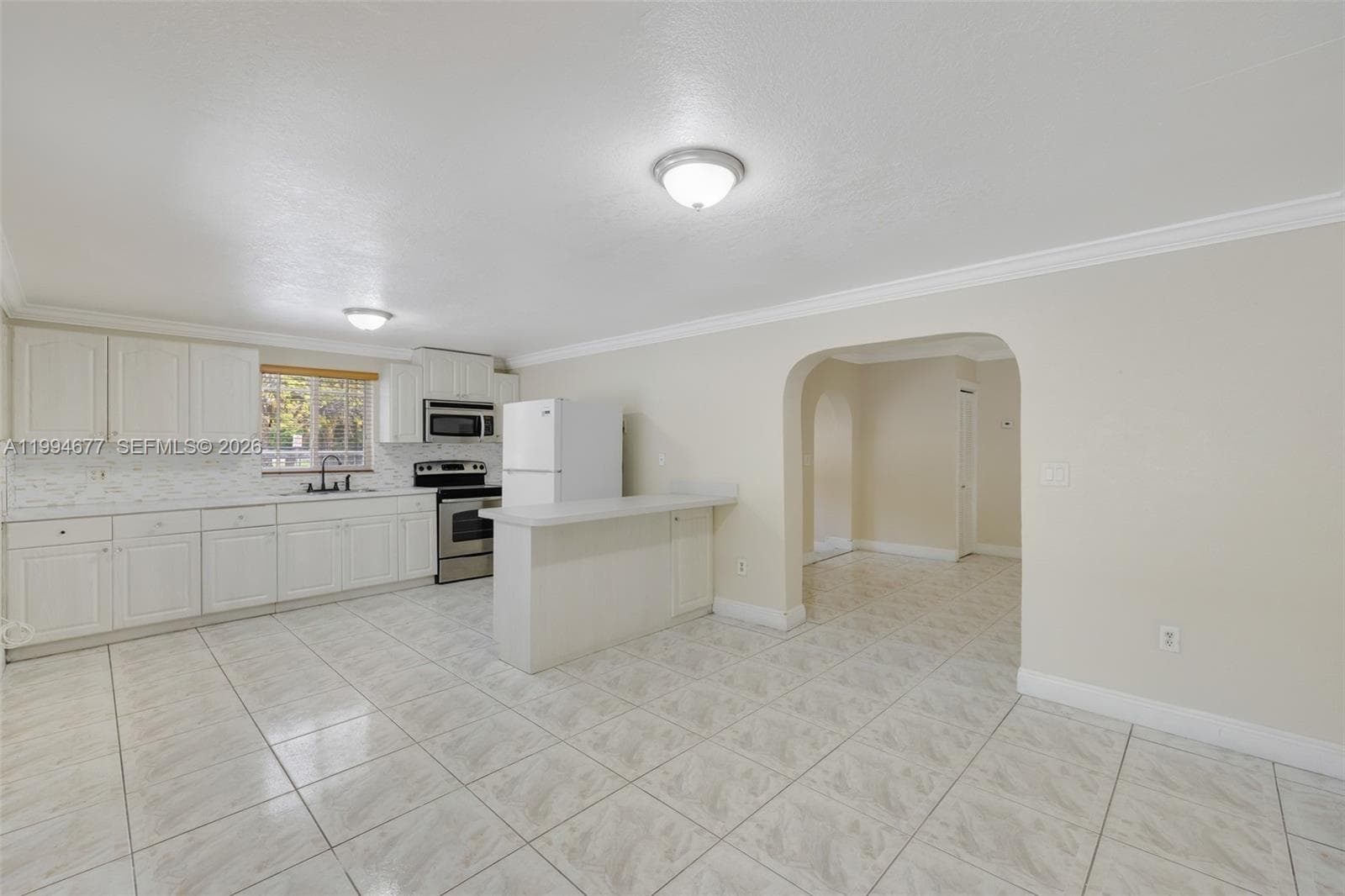 674 W 23rd St, Hialeah FL 33010 — 11