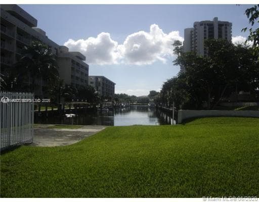 1631 NE 114th St # 305, North Miami FL 33181 — 6