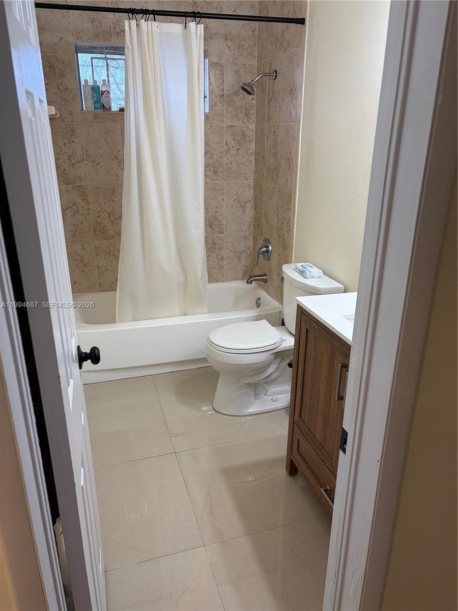 1631 NE 114th St # 305, North Miami FL 33181 — 16