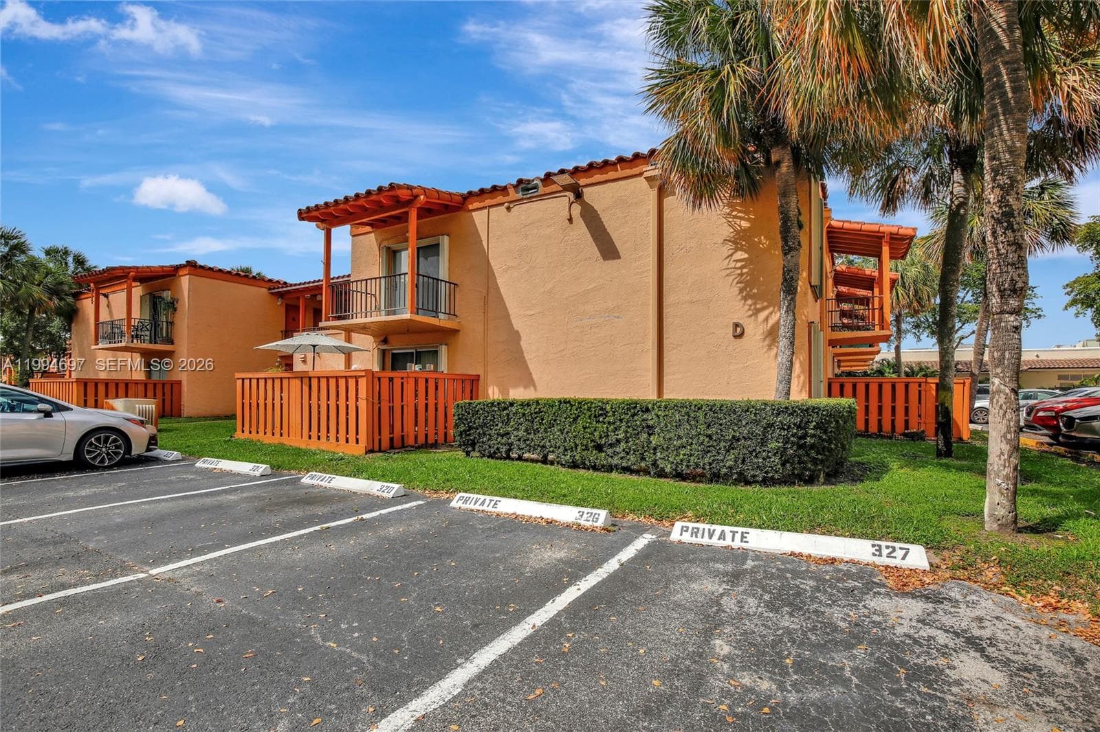 7241 Miami Lakes Dr # D14, Miami Lakes FL 33014 — 22
