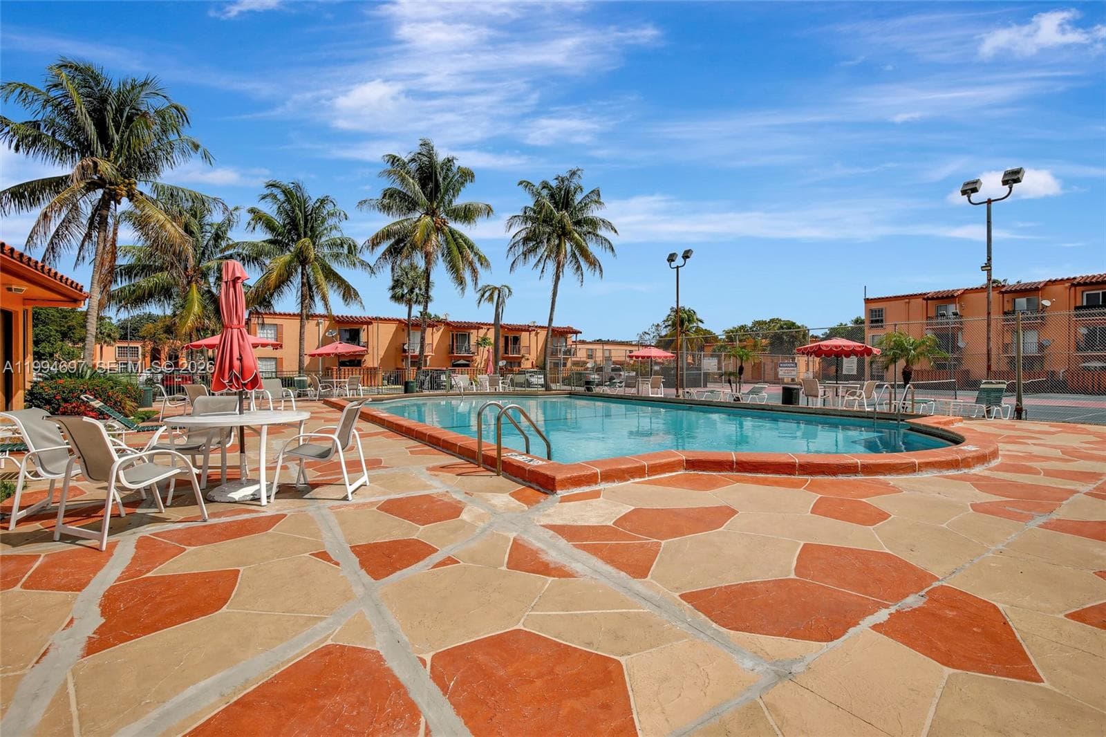 7241 Miami Lakes Dr # D14, Miami Lakes FL 33014 — 24