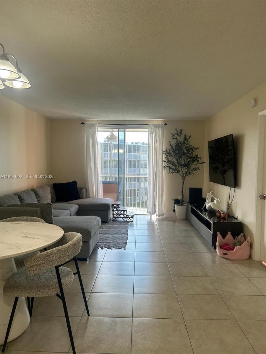 1700 NE 191st St # 304, Miami FL 33179 — 13