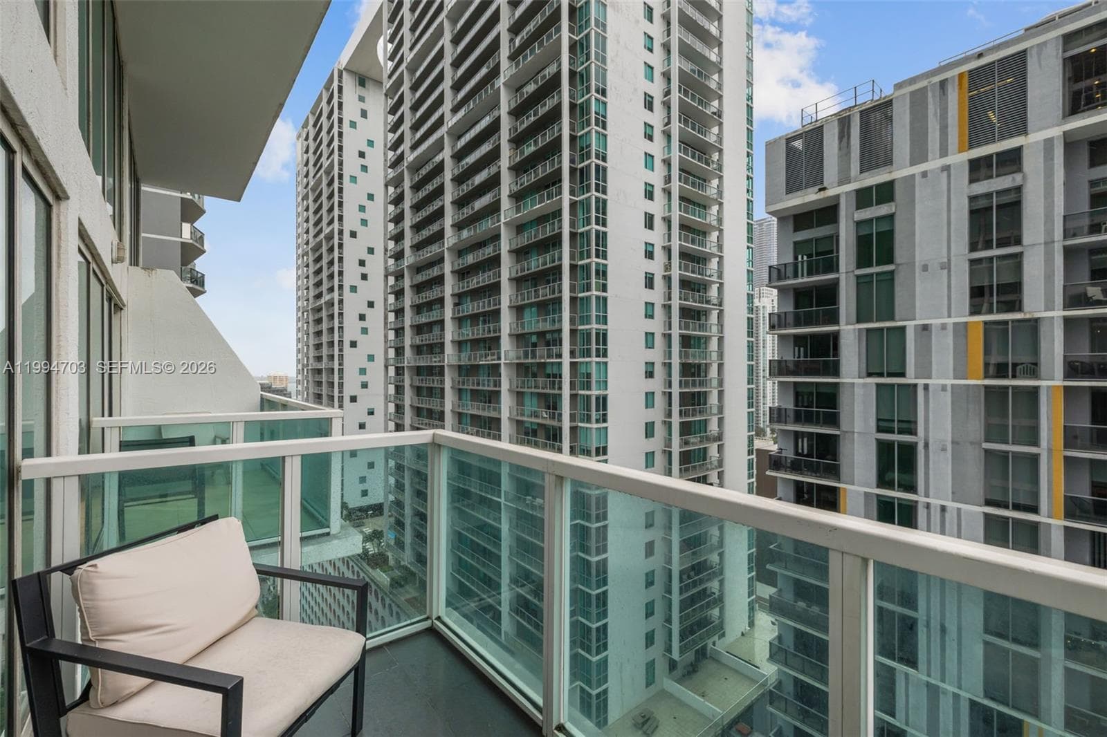 41 SE 5th St # 1306, Miami FL 33131 — 10