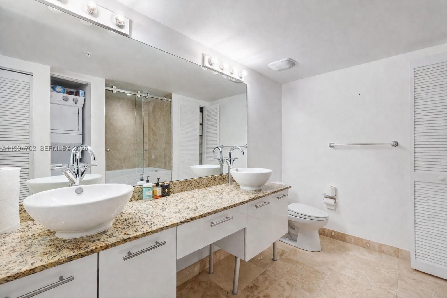 41 SE 5th St # 1306, Miami FL 33131 — 14