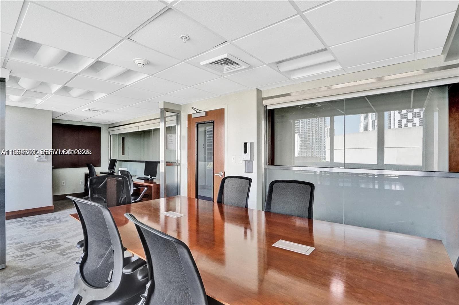 41 SE 5th St # 1306, Miami FL 33131 — 35