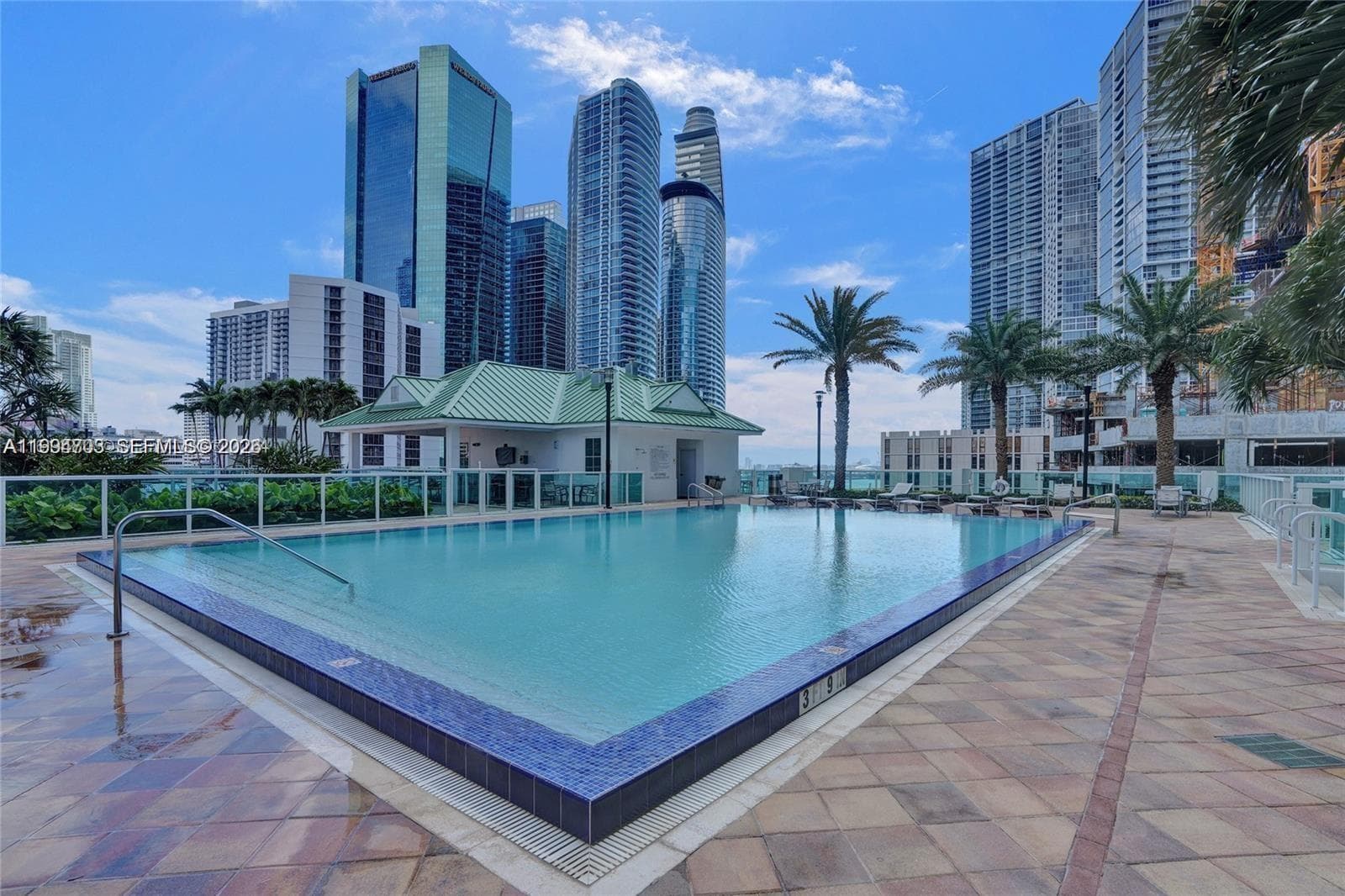 41 SE 5th St # 1306, Miami FL 33131 — 21