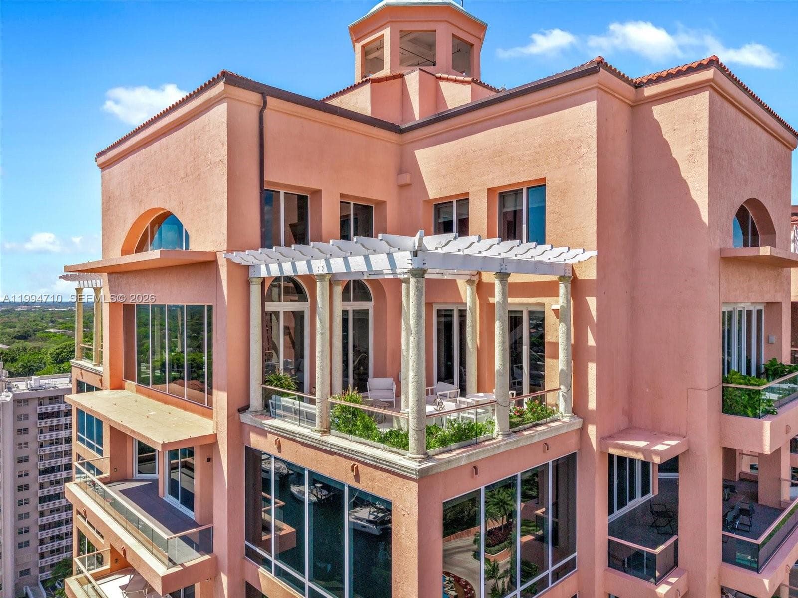 60 Edgewater Dr # A, Coral Gables FL 33133 — 30