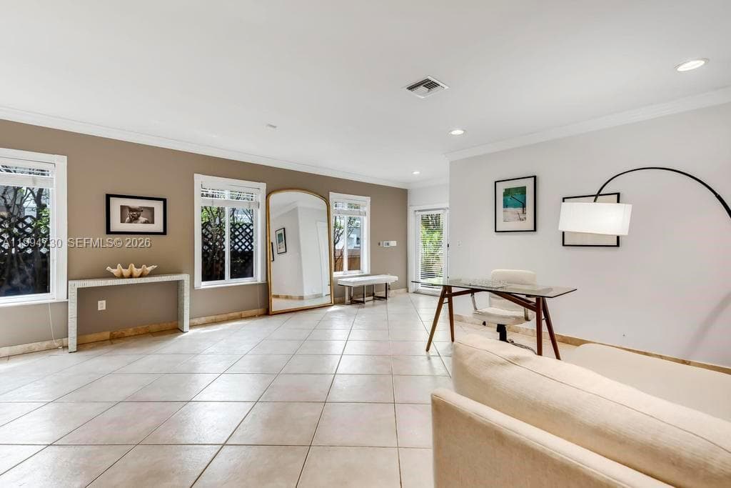 2841 Day Ave # 2841, Miami FL 33133 — 6
