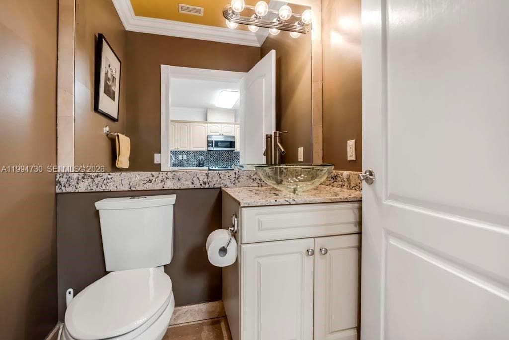 2841 Day Ave # 2841, Miami FL 33133 — 13